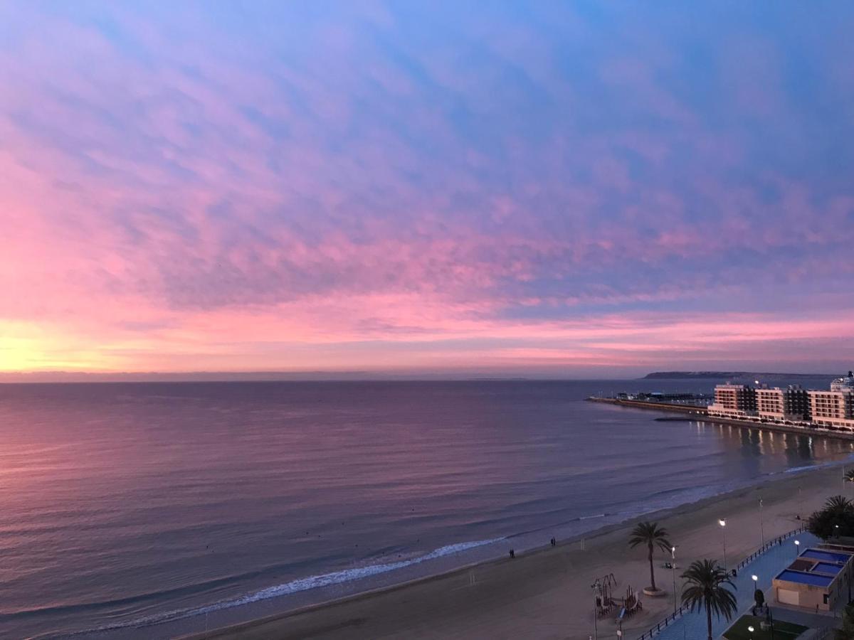 Apartamento Con Vistas Al Mar Primera Linea De Playa Del Postiguet Alicante Exteriér fotografie