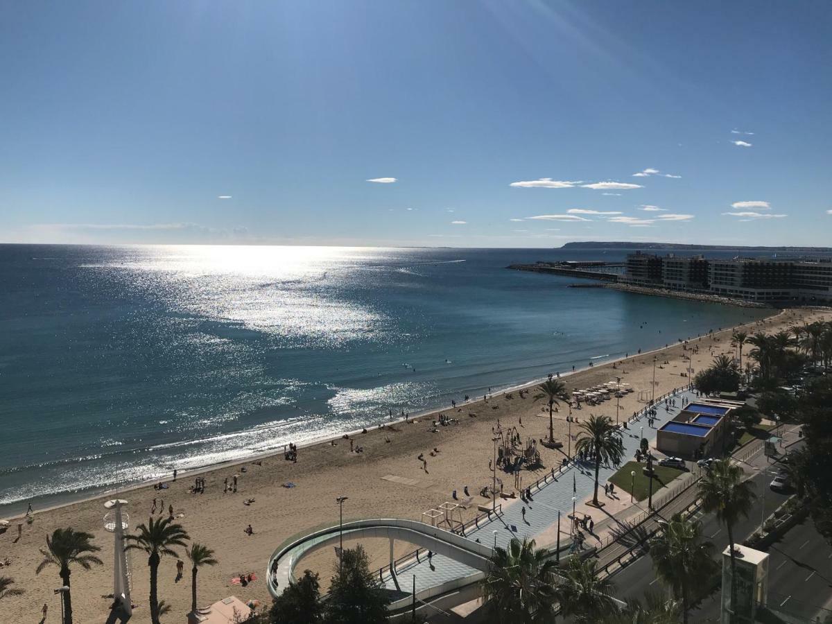Apartamento Con Vistas Al Mar Primera Linea De Playa Del Postiguet Alicante Exteriér fotografie